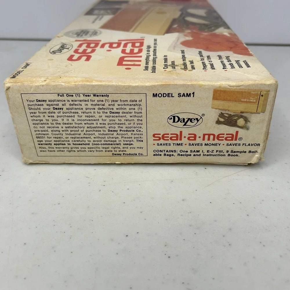 Vintage 1976 Dazey Seal-A-Meal Vacuum Sealer‎ – Works w/ Box, Pouches, Manual